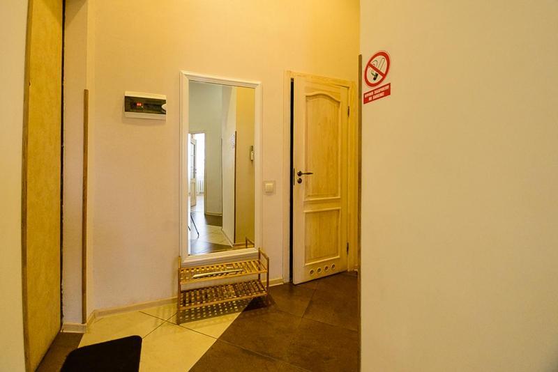 Comfortable Apartment On Mikhaylovskiy Lane Kyiv Exterior photo