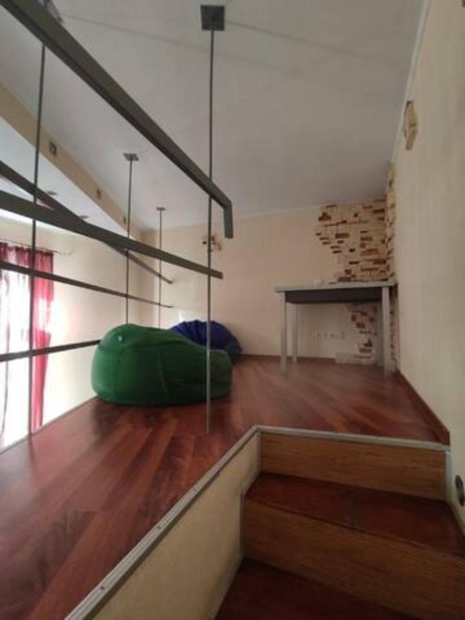 Comfortable Apartment On Mikhaylovskiy Lane Kyiv Exterior photo
