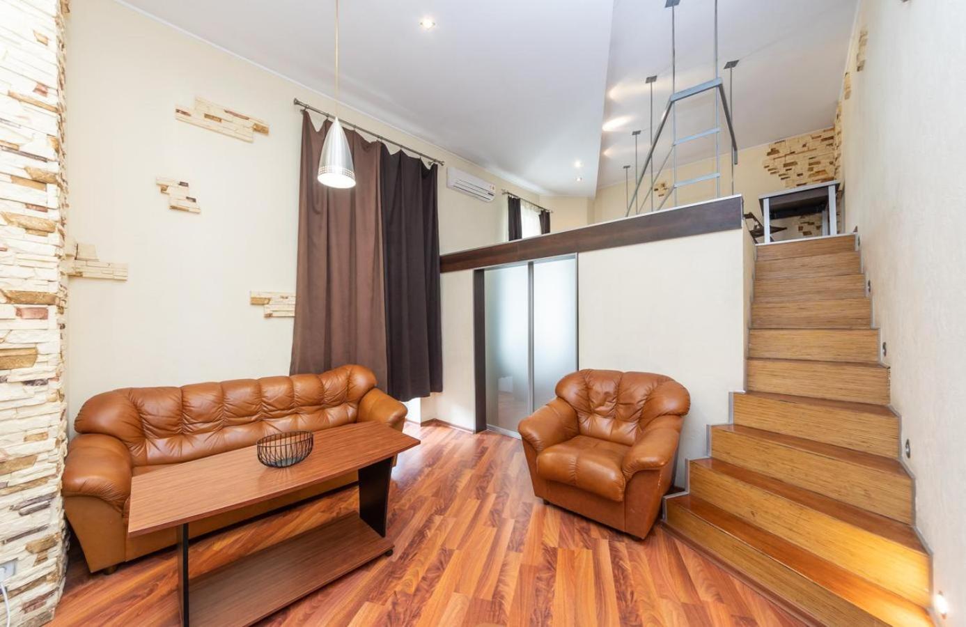 Comfortable Apartment On Mikhaylovskiy Lane Kyiv Exterior photo