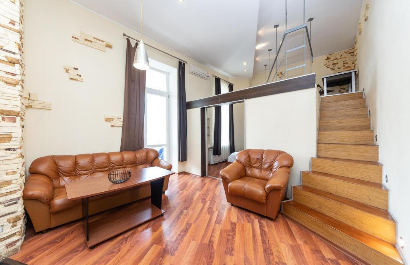 Comfortable Apartment On Mikhaylovskiy Lane Kyiv Exterior photo